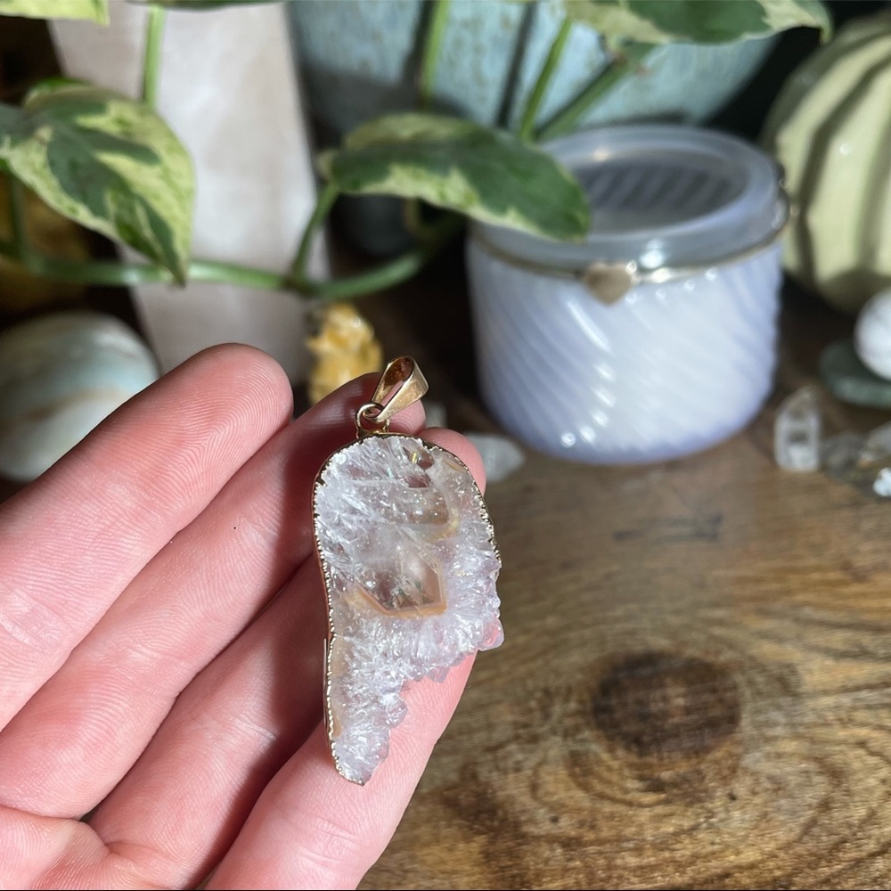 Amethyst angel wing pendant